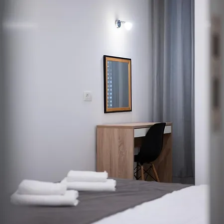 Pyrotima شقة زادار