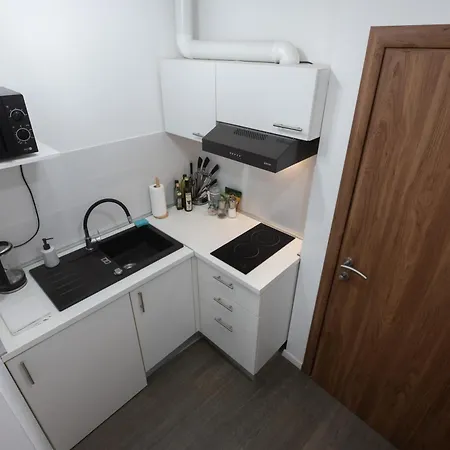 Pyrotima Apartamento Zadar