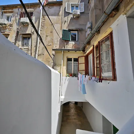 Pyrotima Appartement