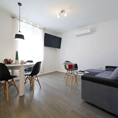 Appartement Pyrotima