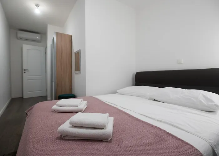 Апартаменты Pyrotima Задар